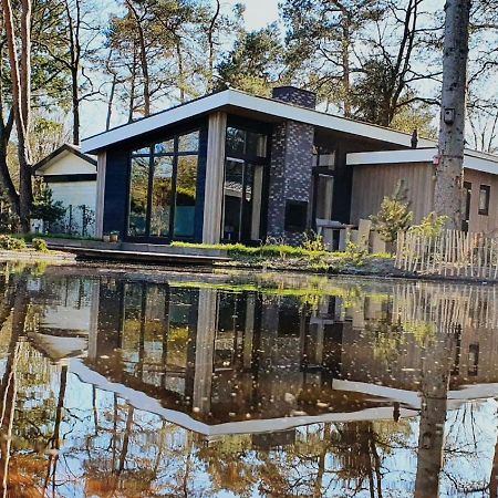 Cozy Chalet With A Jetty Nearby De Veluwe Villa โฮนเดอร์โล ภายนอก รูปภาพ